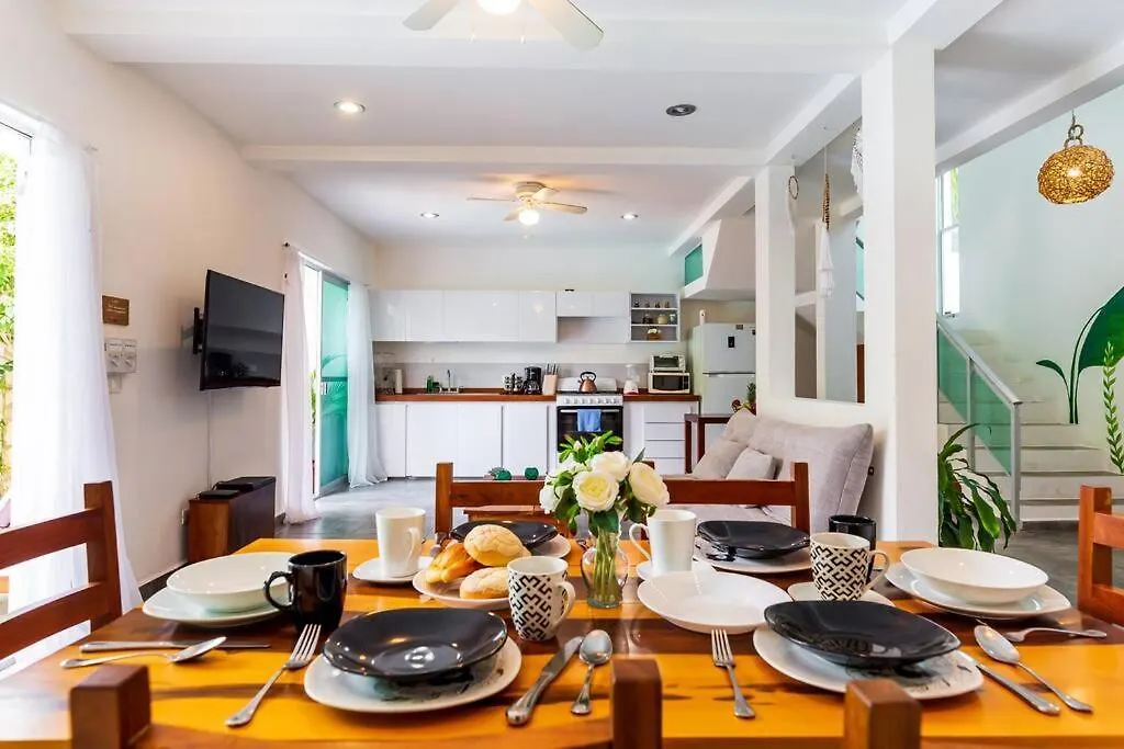 Casa Alegria By Sandy Powerful تولوم 0*,  المكسيك